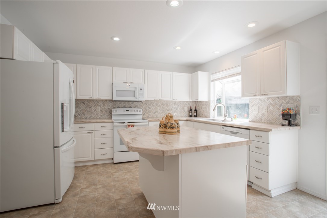 6801 Parker Road East Sumner, WA 98390 - Photo 5 of 33 Gallery Image 5