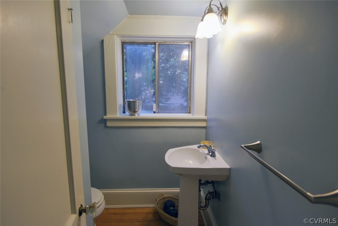 4208 Brook Road Richmond, VA 23227 - Photo 20 of 38 Gallery Image 20