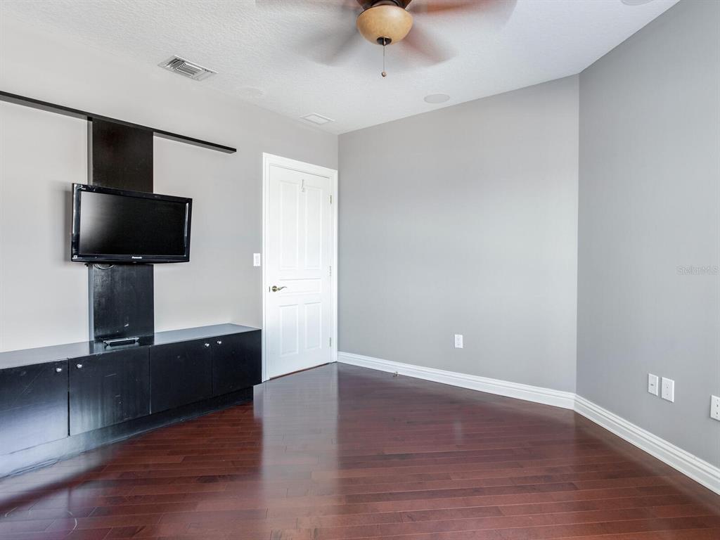 3507 Bayshore Boulevard, Unit 1202 Tampa, FL 33629 - Photo 31 of 68 a view of a livingroom with wooden floor