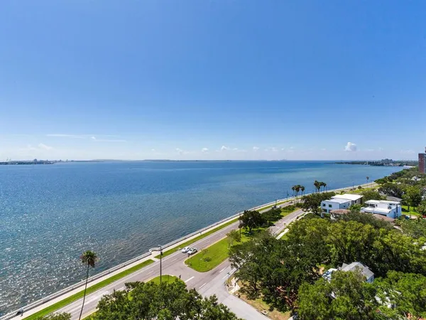 $10,800 | 3507 Bayshore Boulevard, Unit 1202, Tampa, FL 33629