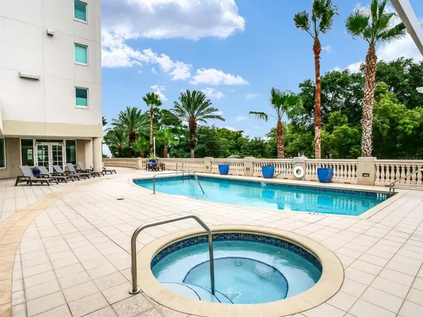 $10,800 | 3507 Bayshore Boulevard, Unit 1202, Tampa, FL 33629