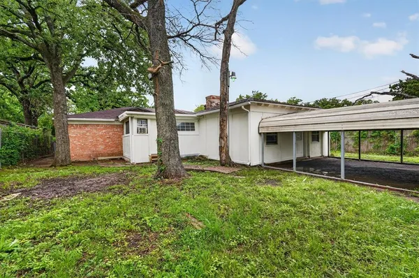 $1,695 | 10517 Castlerock Drive, Dallas, TX 75217