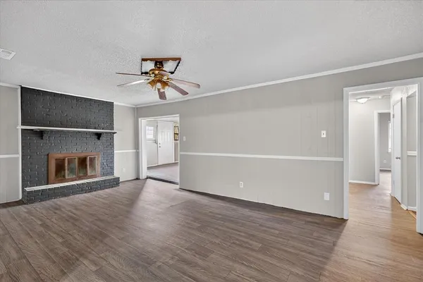 $1,695 | 10517 Castlerock Drive, Dallas, TX 75217