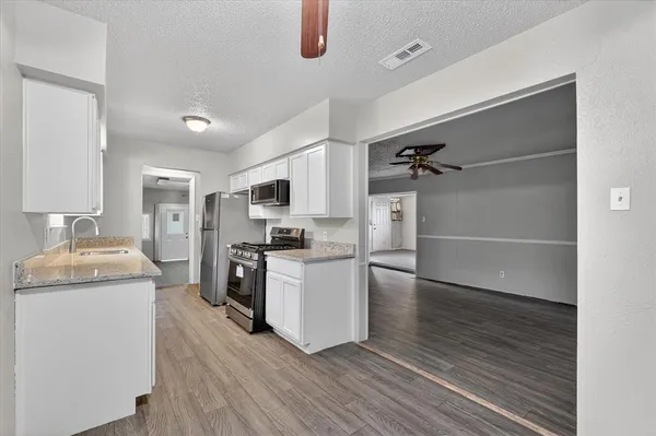 $1,695 | 10517 Castlerock Drive, Dallas, TX 75217