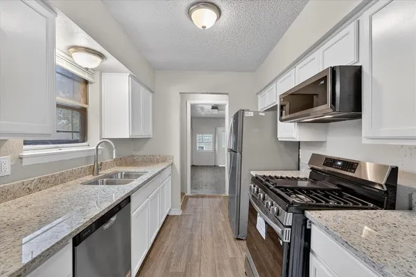 $1,695 | 10517 Castlerock Drive, Dallas, TX 75217