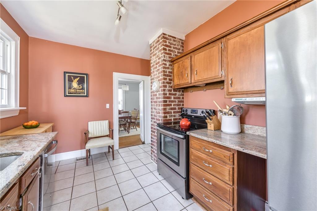 2057 Polo Road Winston-Salem, NC 27106 - Photo 12 of 25 Gallery Image 12