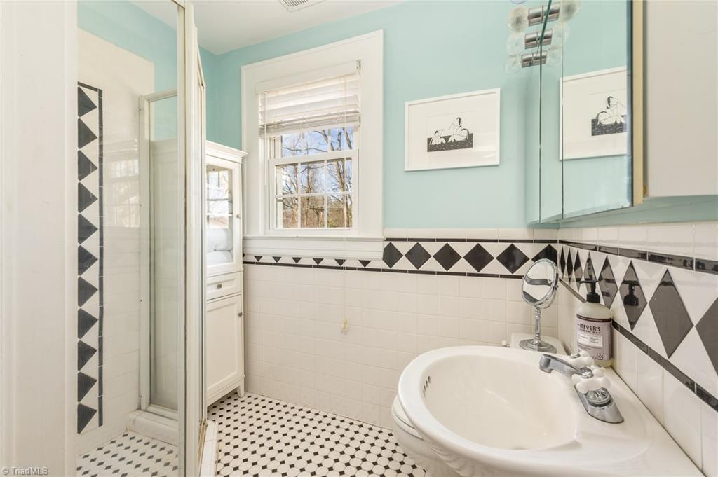 2057 Polo Road Winston-Salem, NC 27106 - Photo 18 of 25 Gallery Image 18