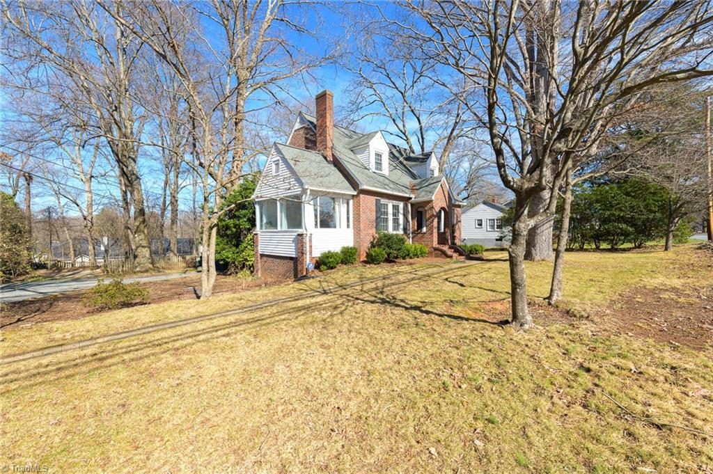2057 Polo Road Winston-Salem, NC 27106 - Photo 4 of 25 Gallery Image 4