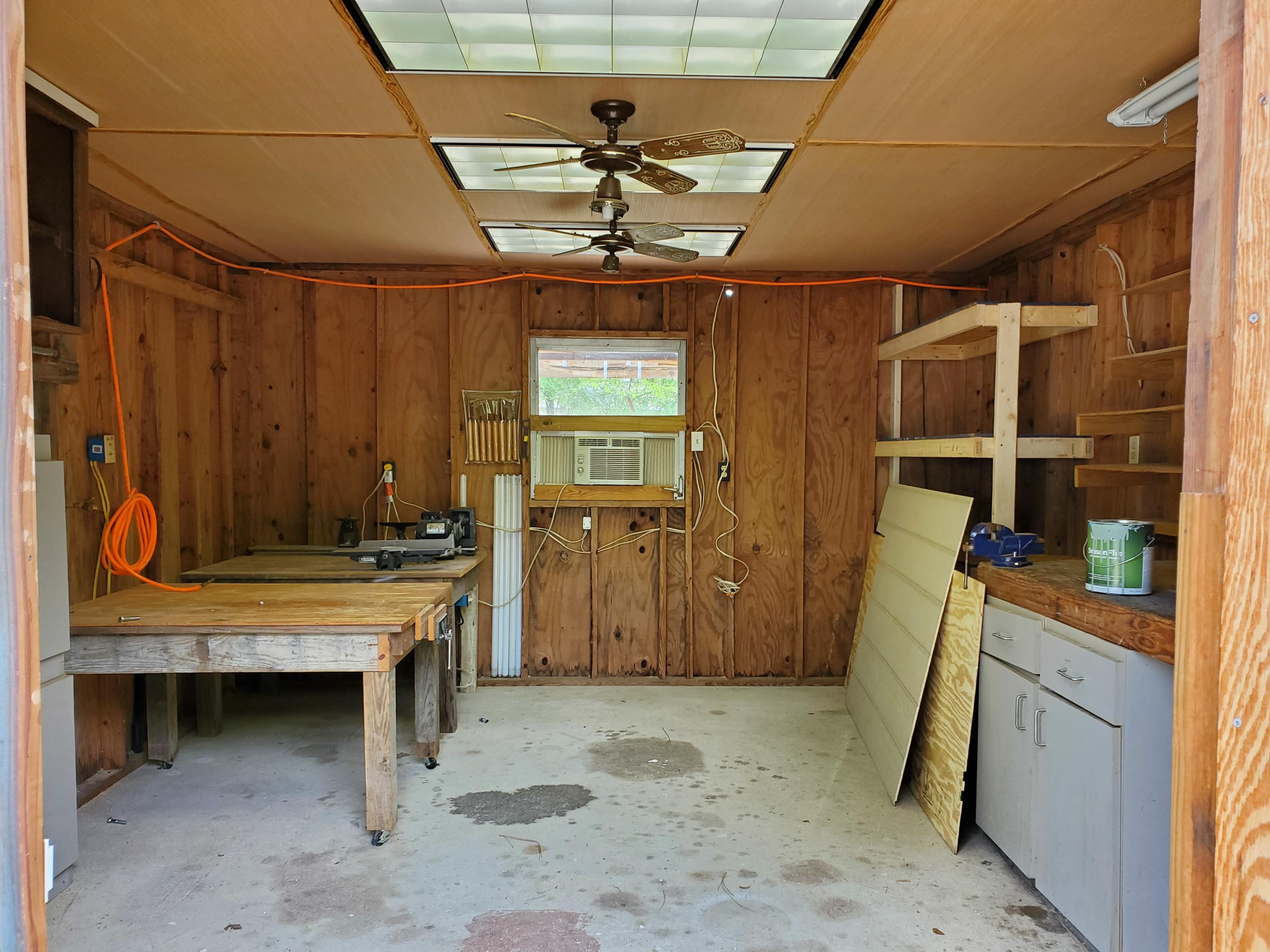 6197 Sundew Street Crestview, FL 32539 - Photo 32 of 34 Woodshop
