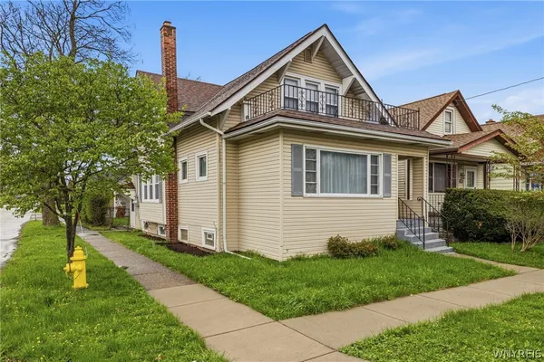 $250,000 | 90 Clover Place, Cheektowaga, NY 14225