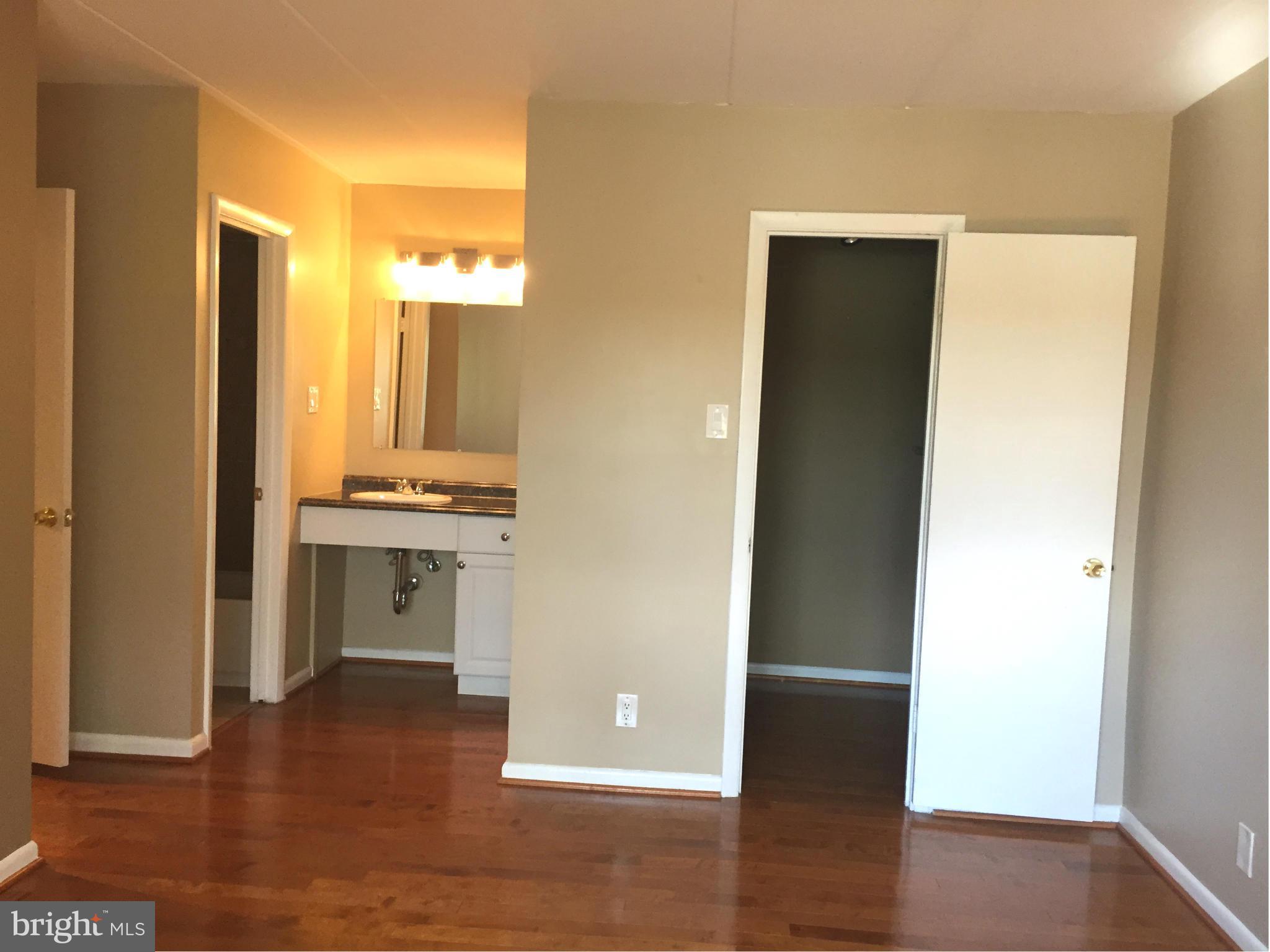 6260 Edsall Road, Unit 202 Alexandria, VA 22312 - Photo 13 of 16 Bedroom (Master)