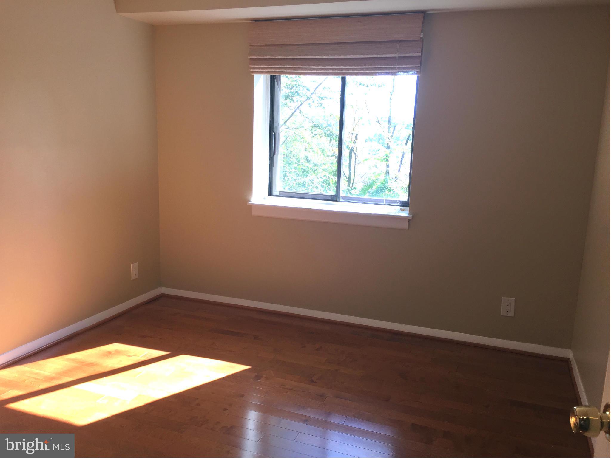 6260 Edsall Road, Unit 202 Alexandria, VA 22312 - Photo 14 of 16 2nd Bedroom