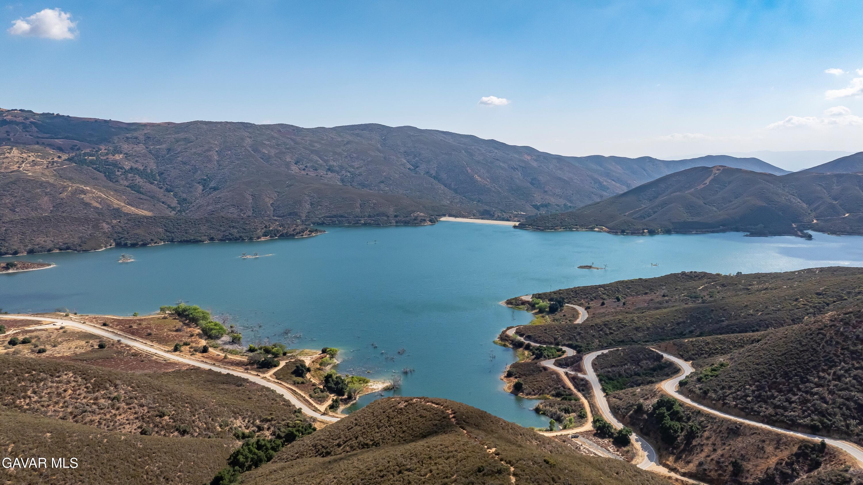 Spunky Canyon Rd Green Valley Green Valley, CA 91390 - Photo 42 of 46 a view of a backyard with mountain view