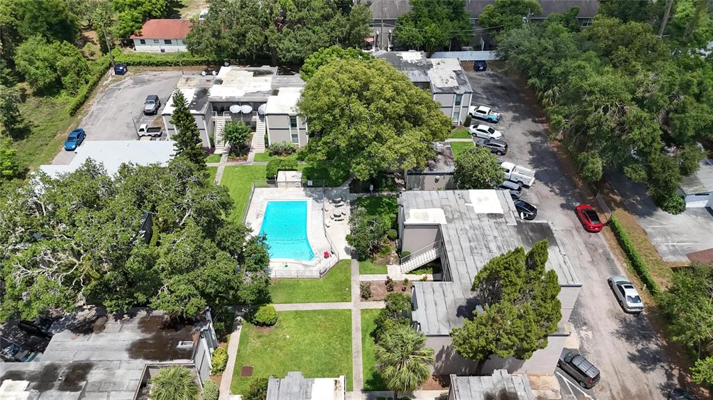 125 Picardy Villa Circle, Unit 100 Brandon, FL 33510 - Photo 42 of 52 an aerial view of multiple house