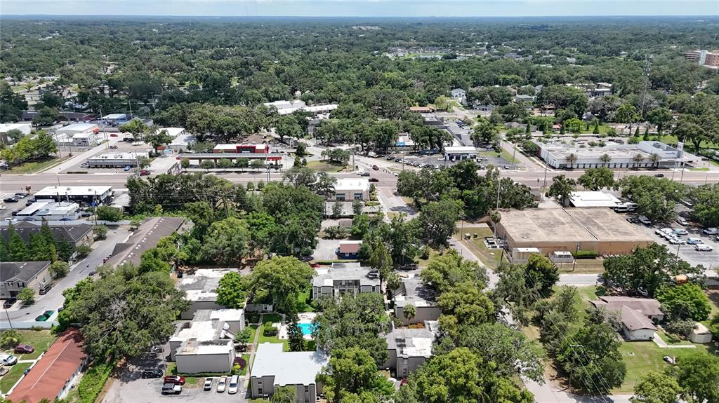 125 Picardy Villa Circle, Unit 100 Brandon, FL 33510 - Photo 43 of 52 an aerial view of multiple house