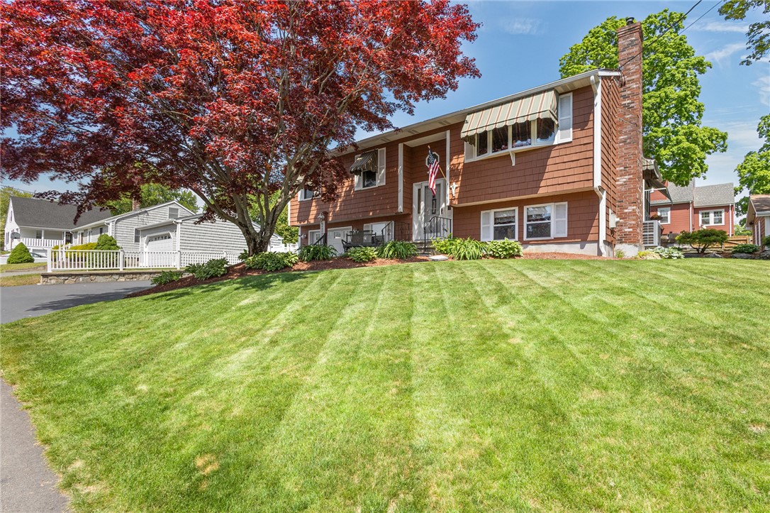 11 Bourassa Avenue Woonsocket, RI 02895 - Photo 1 of 39 Exterior front