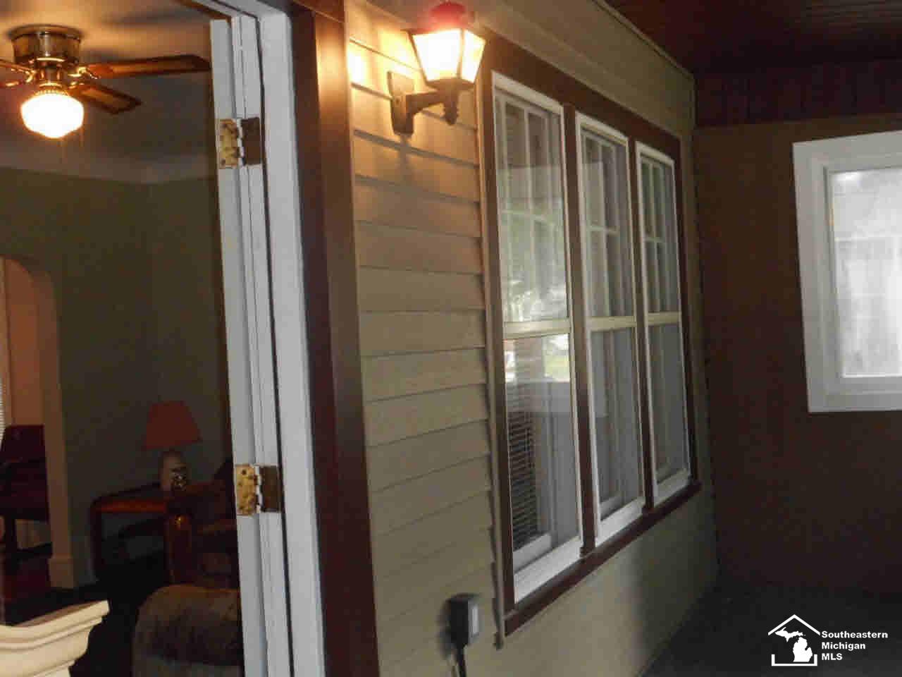 21 Hill River River Rouge, MI 48218 - Photo 7 of 18