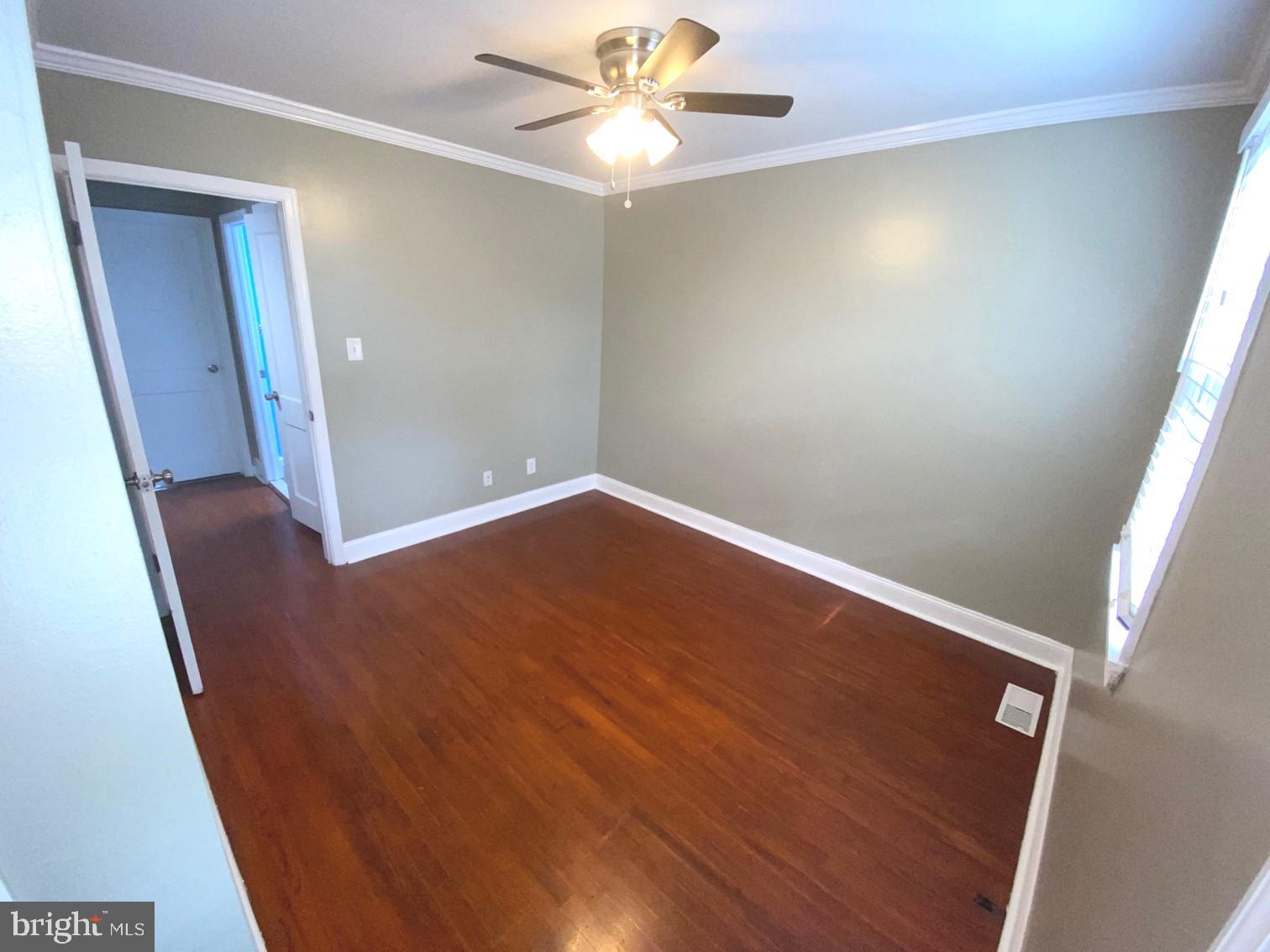 3710 Clarenell Road Baltimore, MD 21229 - Photo 11 of 14 Gallery Image 11