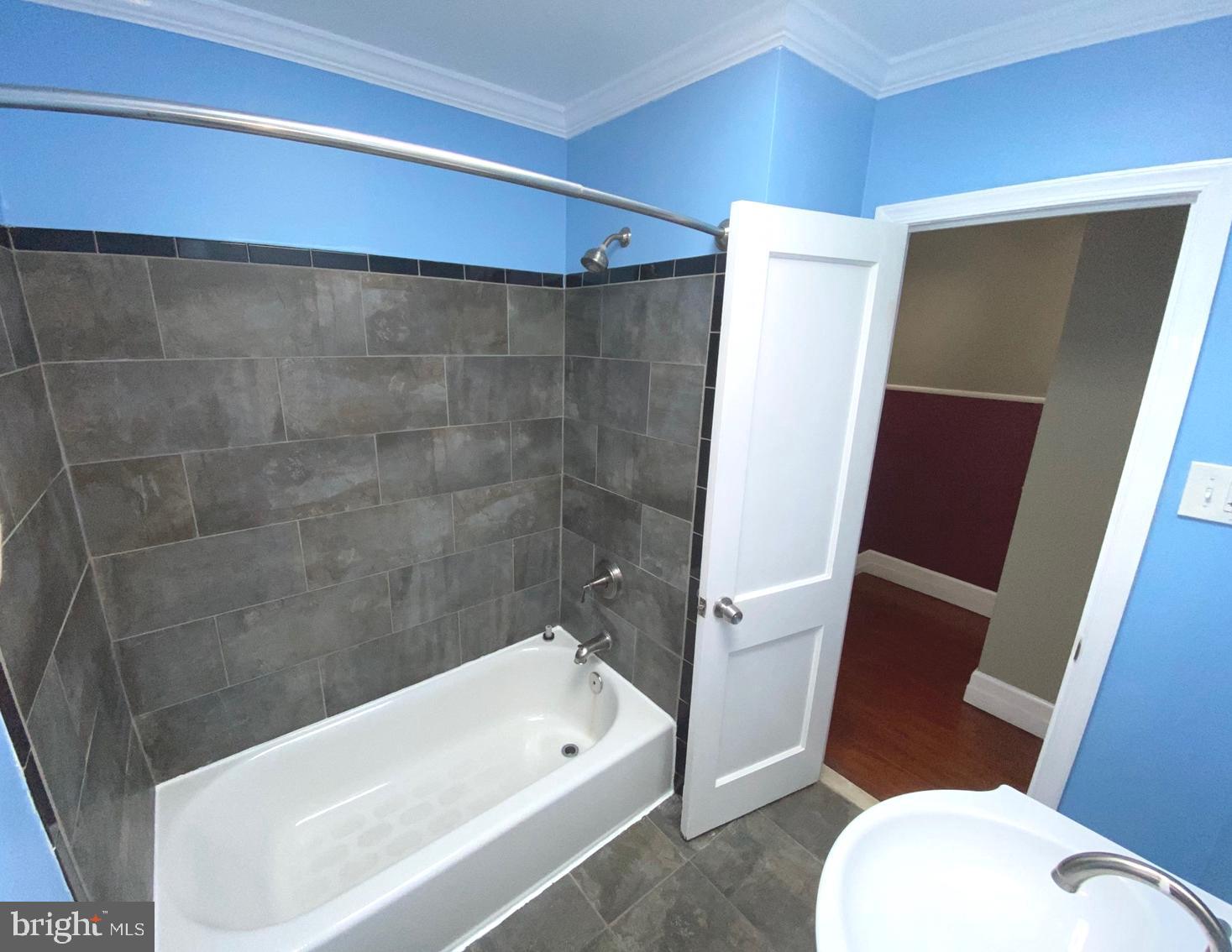 3710 Clarenell Road Baltimore, MD 21229 - Photo 8 of 14 Gallery Image 8