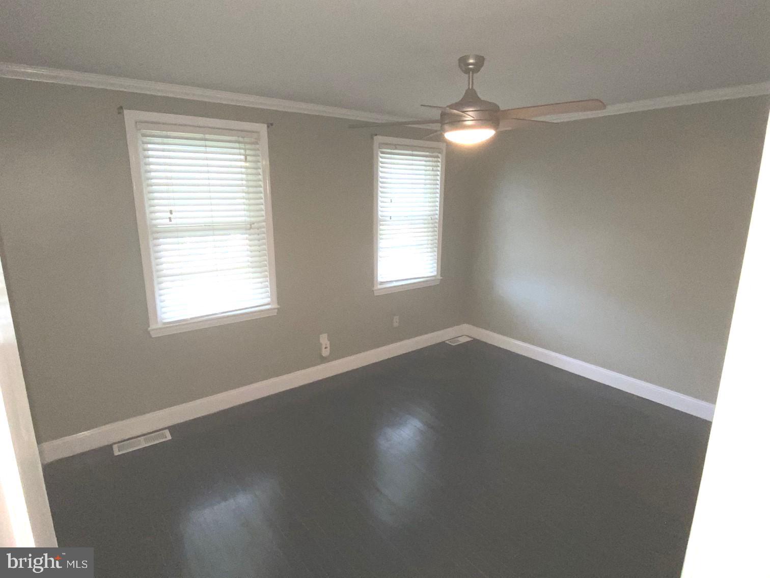 3710 Clarenell Road Baltimore, MD 21229 - Photo 10 of 14 Gallery Image 10