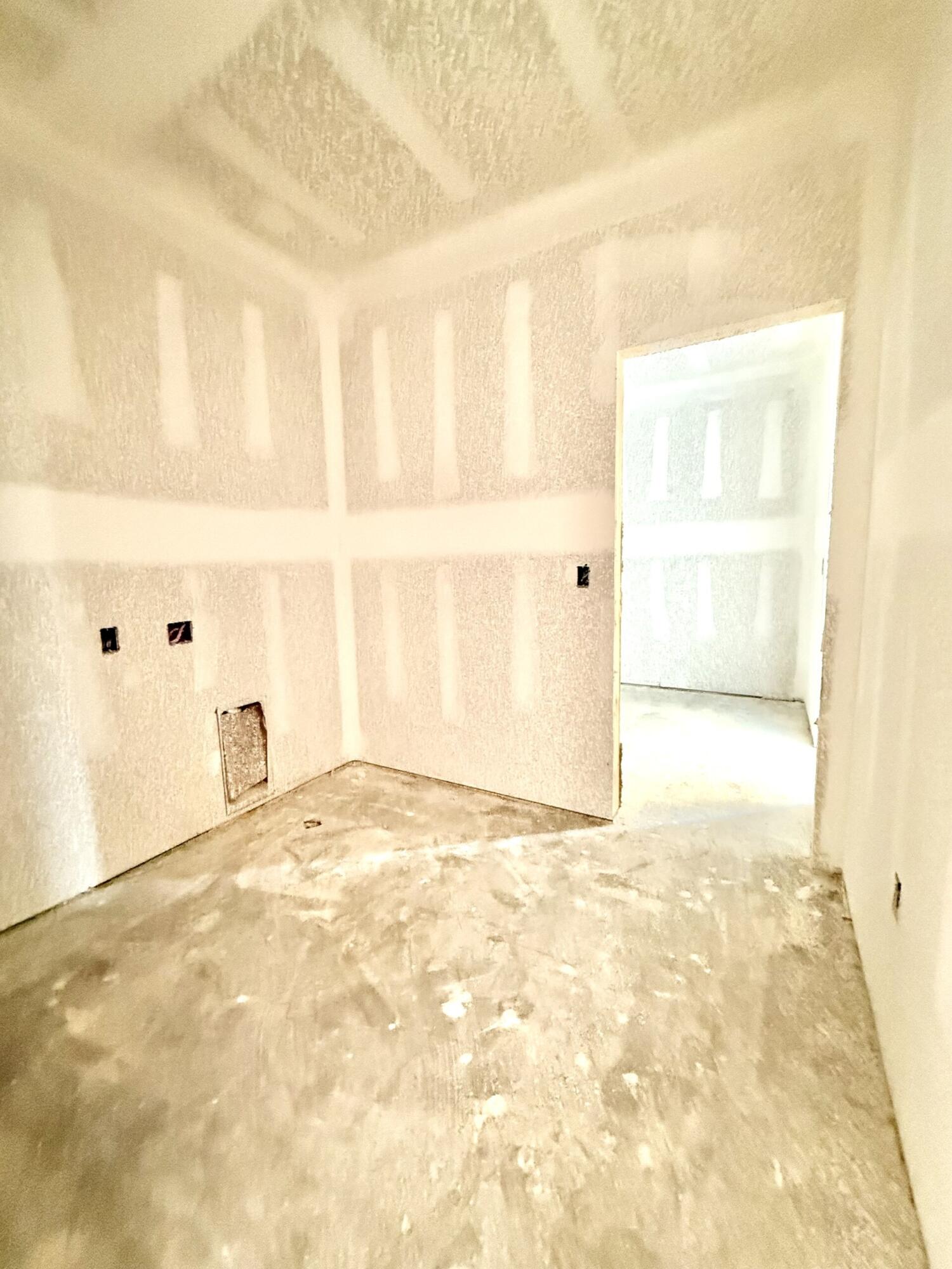 6703 Rocky Shores Road Milton, FL 32583 - Photo 61 of 70 laundry
