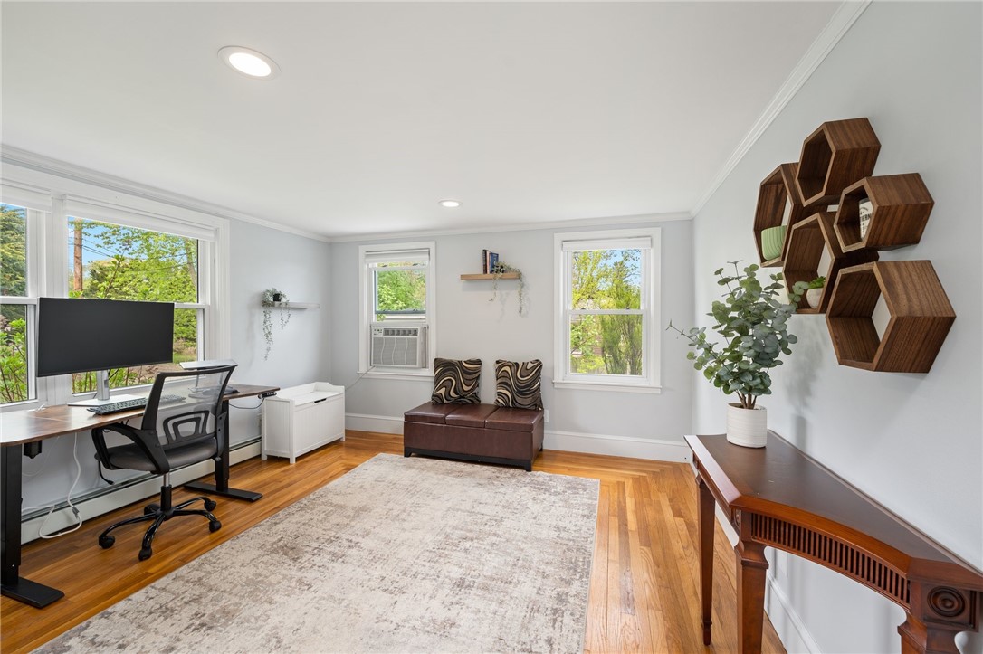283 Old County Road Smithfield, RI 02917 - Photo 15 of 38