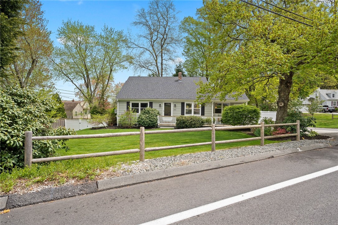 283 Old County Road Smithfield, RI 02917 - Photo 2 of 38