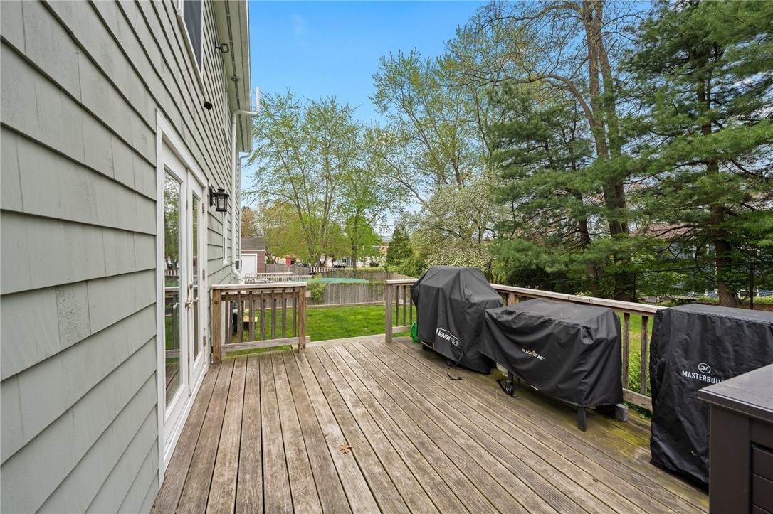 283 Old County Road Smithfield, RI 02917 - Photo 32 of 38