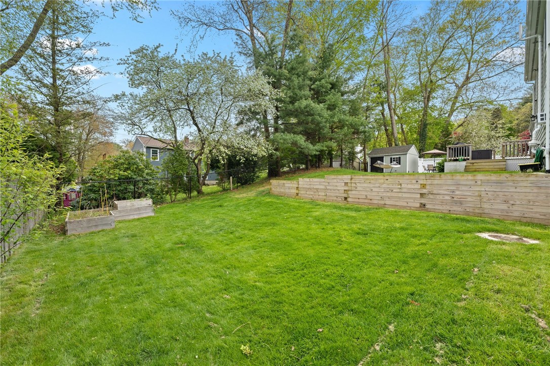 283 Old County Road Smithfield, RI 02917 - Photo 37 of 38