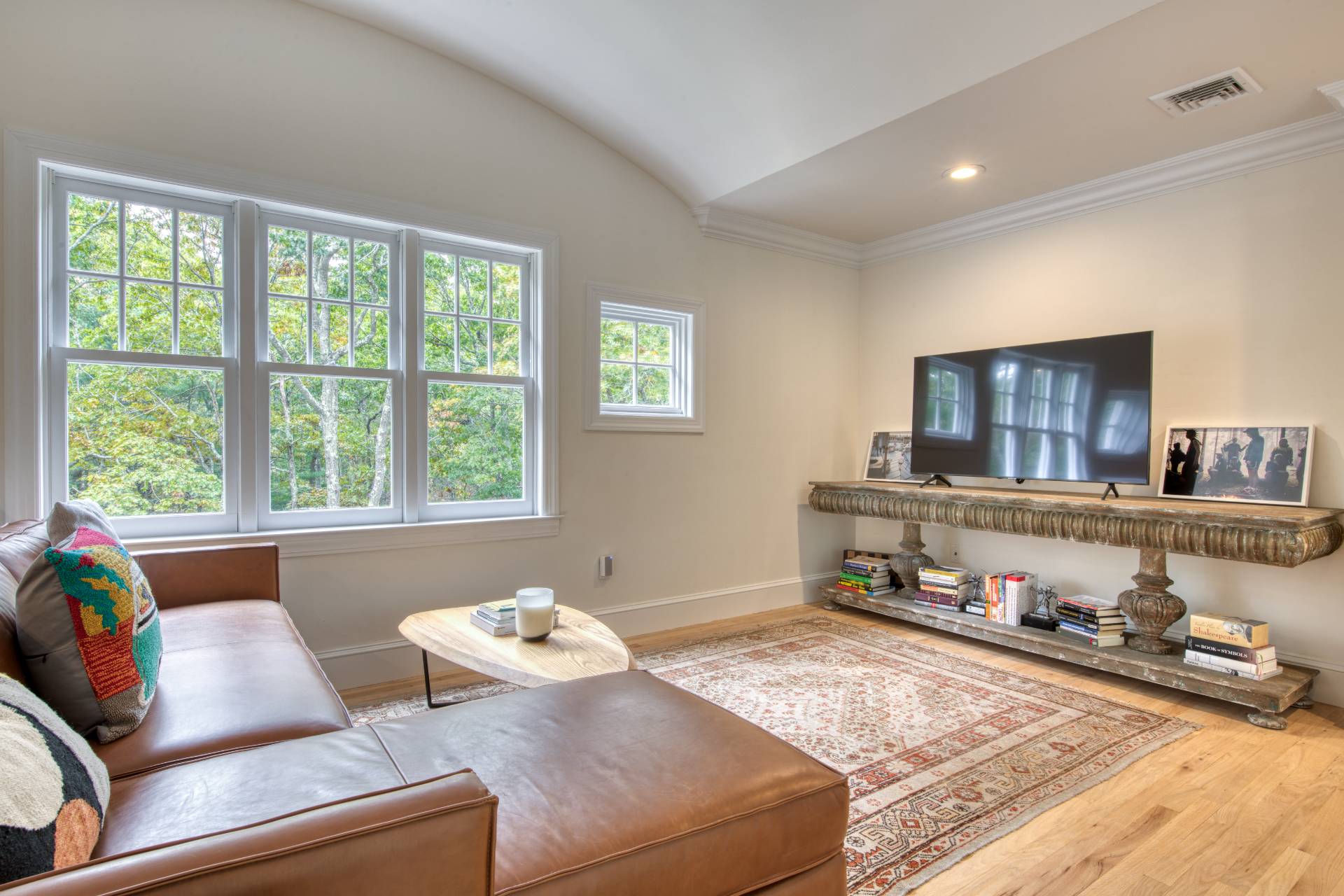 8 Grape Arbor Lane East Hampton, NY 11937 - Photo 8 of 15 a living room with furniture and a window