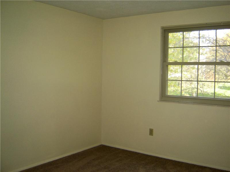 532 Partridge Run Road Gibsonia, PA 15044 - Photo 10 of 19 Bedroom. Front corner bedroom has large closet and window to front.