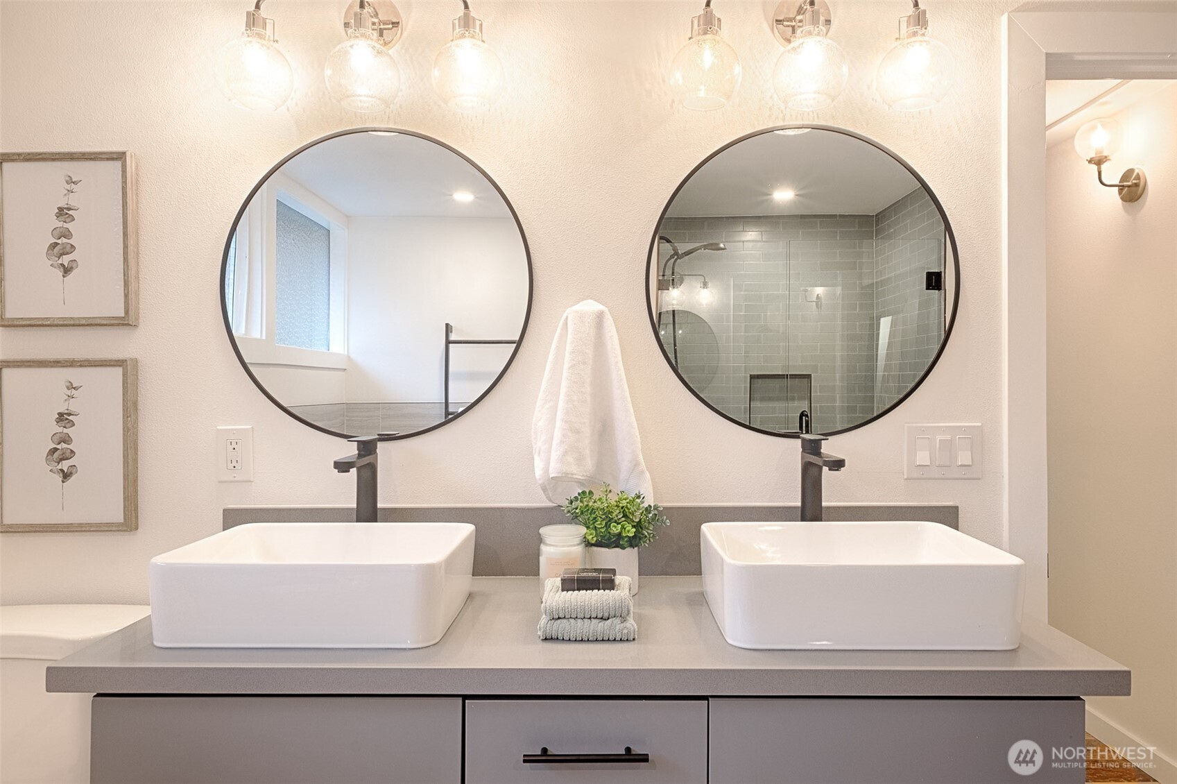 4521 Southwest Henderson Street Seattle, WA 98136 - Photo 16 of 40