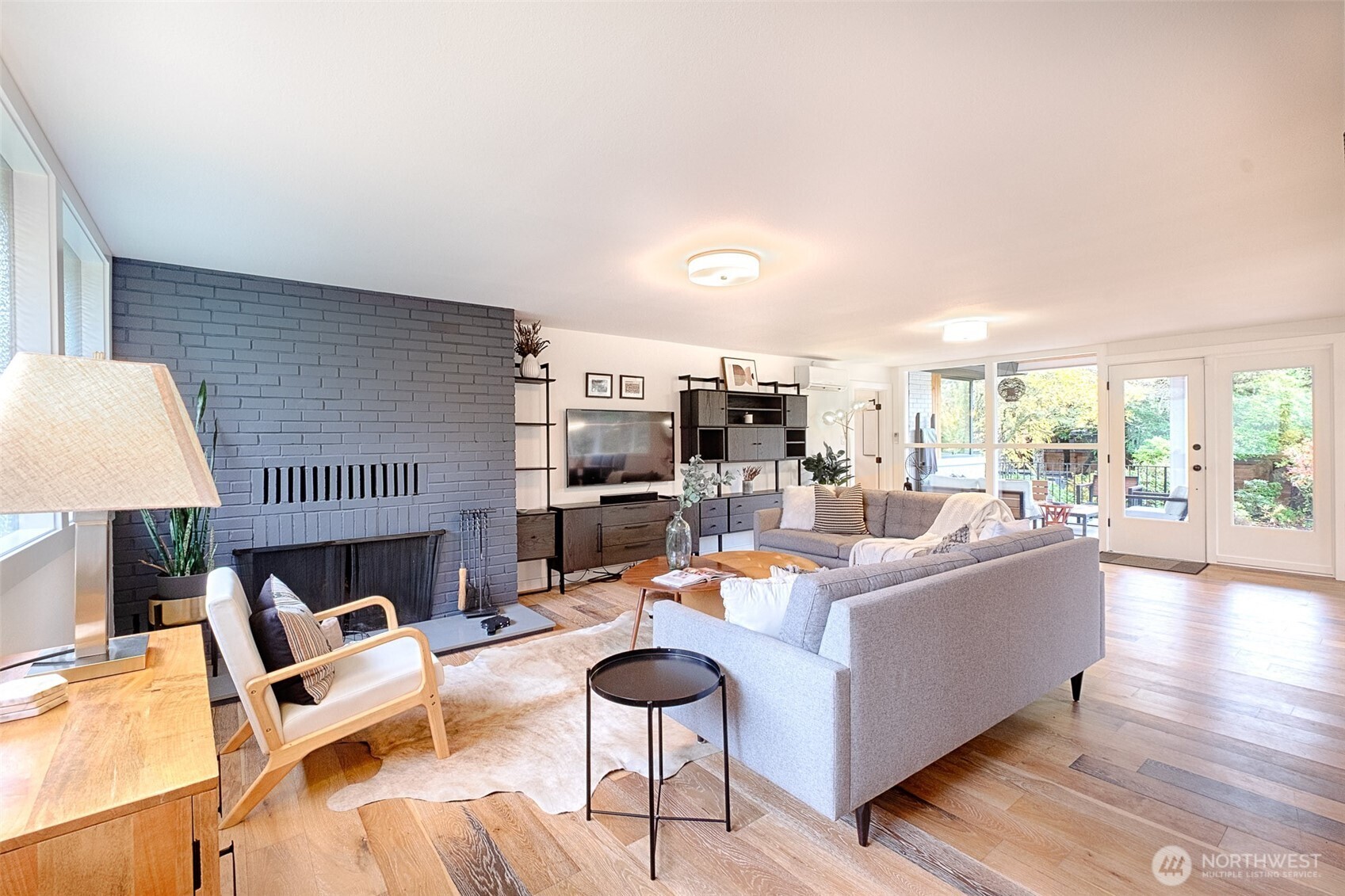 4521 Southwest Henderson Street Seattle, WA 98136 - Photo 2 of 40