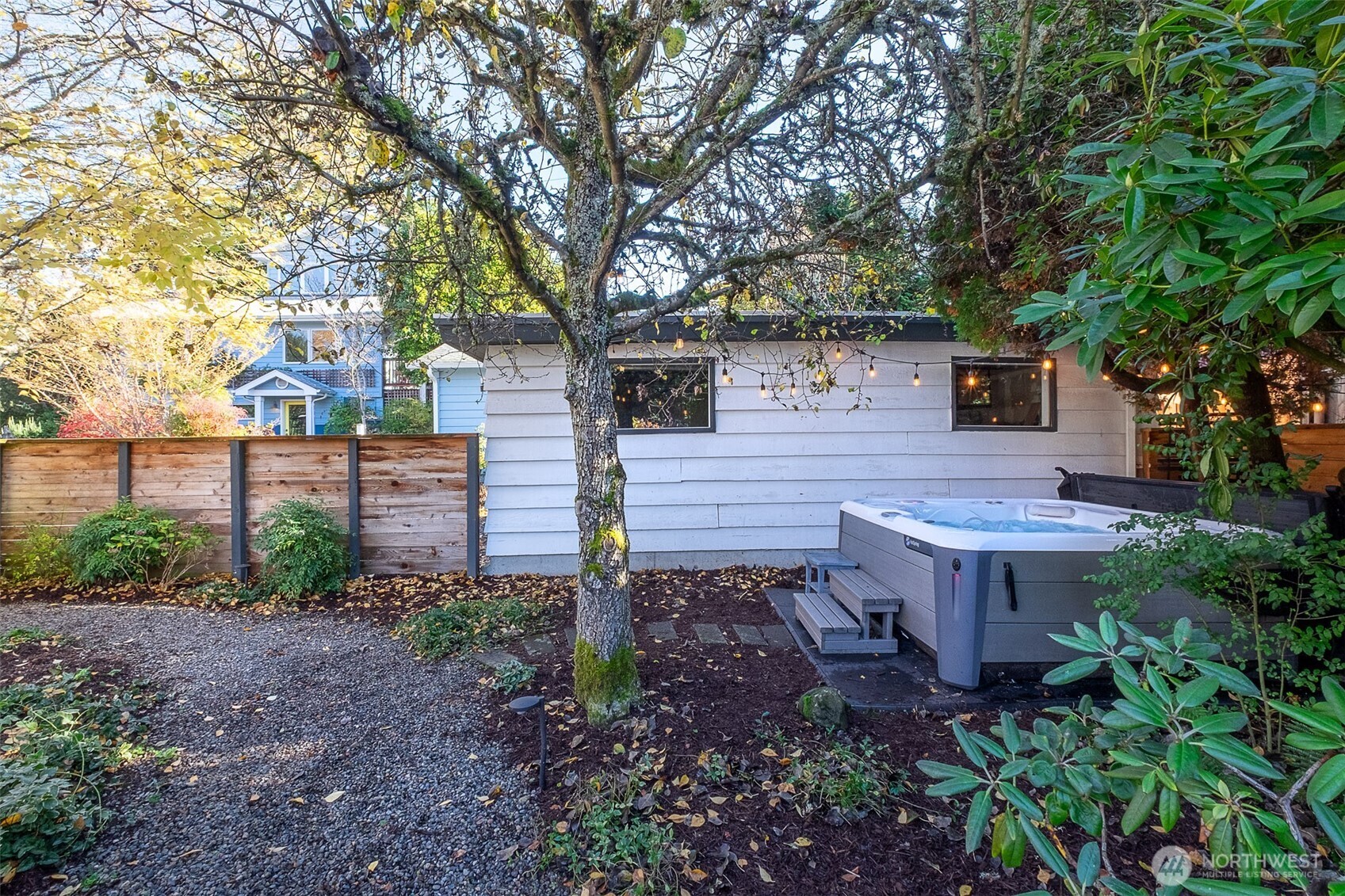 4521 Southwest Henderson Street Seattle, WA 98136 - Photo 31 of 40