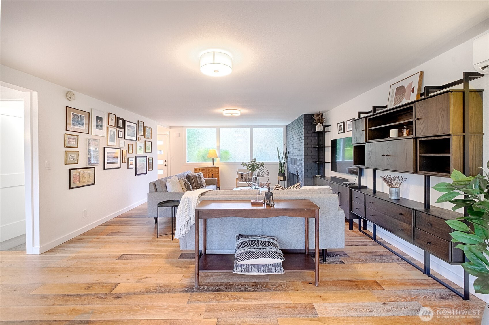 4521 Southwest Henderson Street Seattle, WA 98136 - Photo 6 of 40