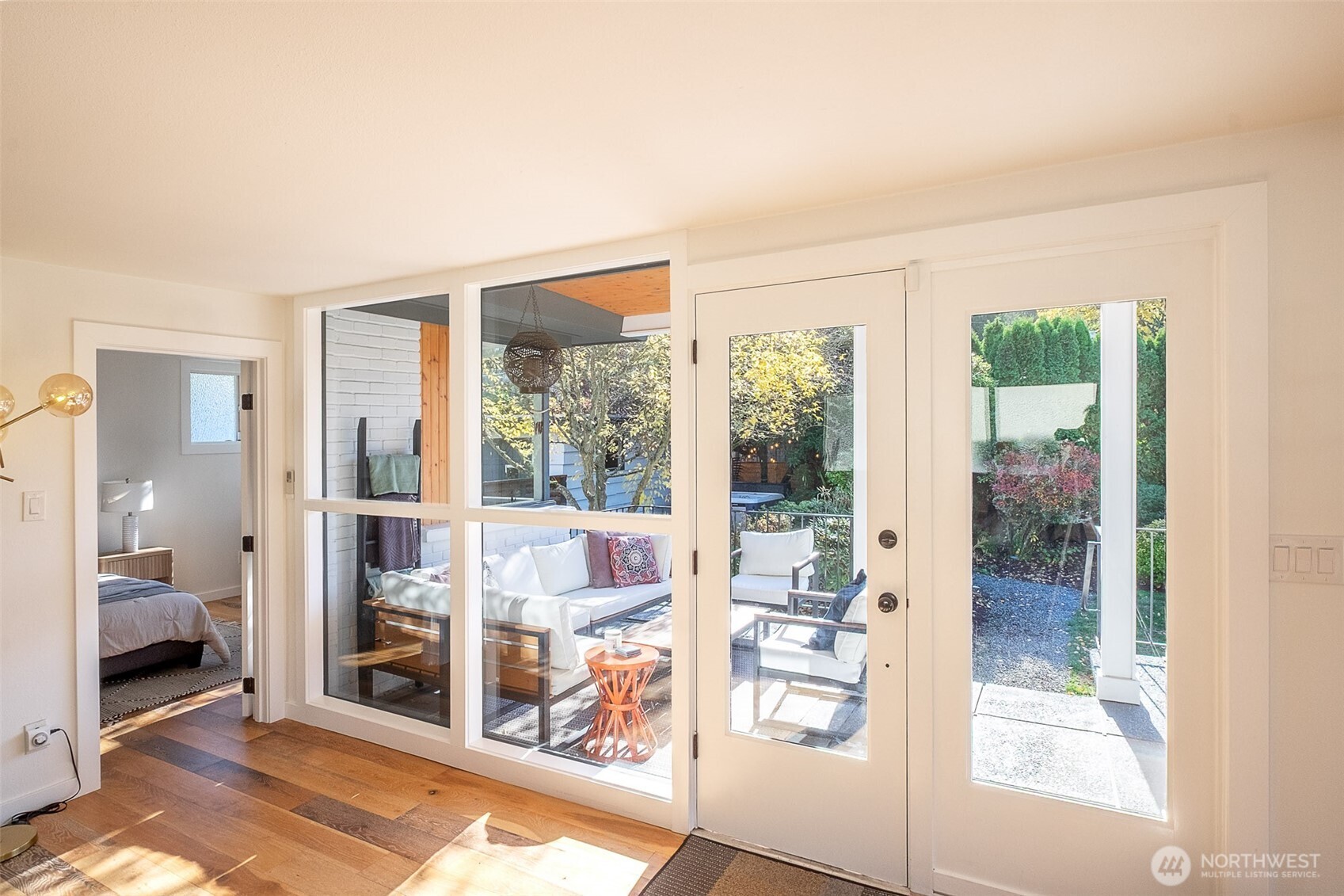 4521 Southwest Henderson Street Seattle, WA 98136 - Photo 8 of 40