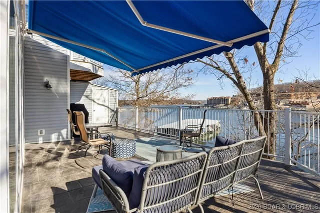 $384,500 | 1089 Buckingham Drive, Unit 1, Camdenton, MO 65020