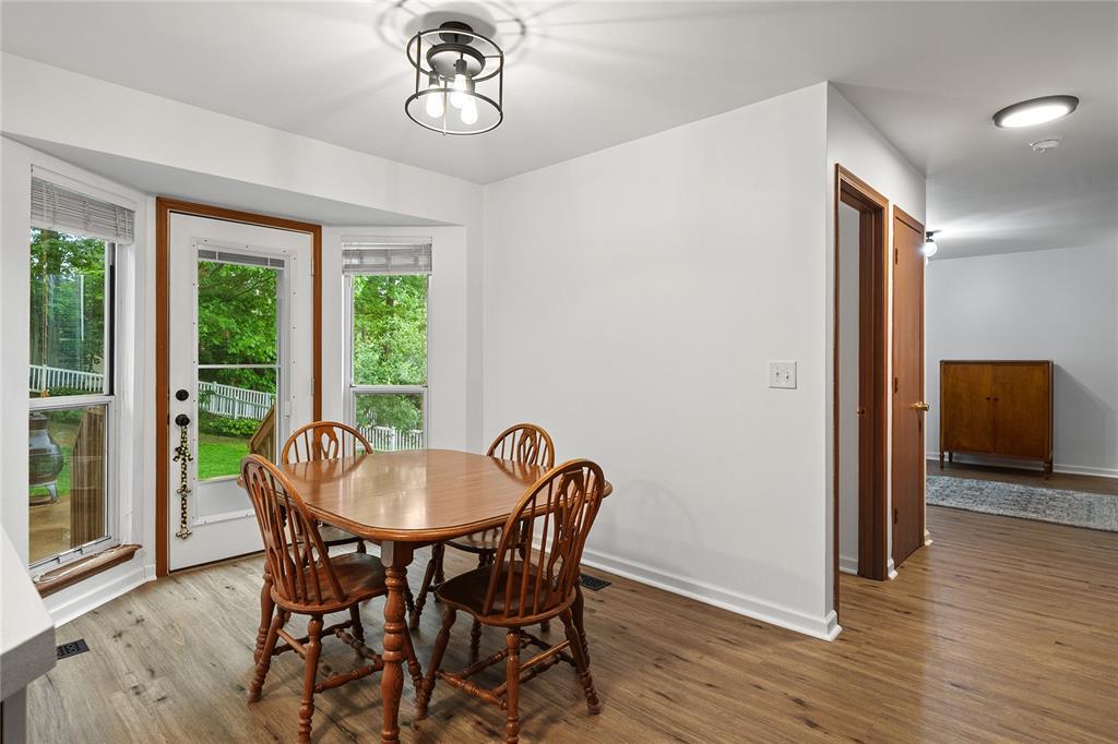 1865 Strawberry Ridge Drive Ballwin, MO 63021 - Photo 11 of 42 Gallery Image 11