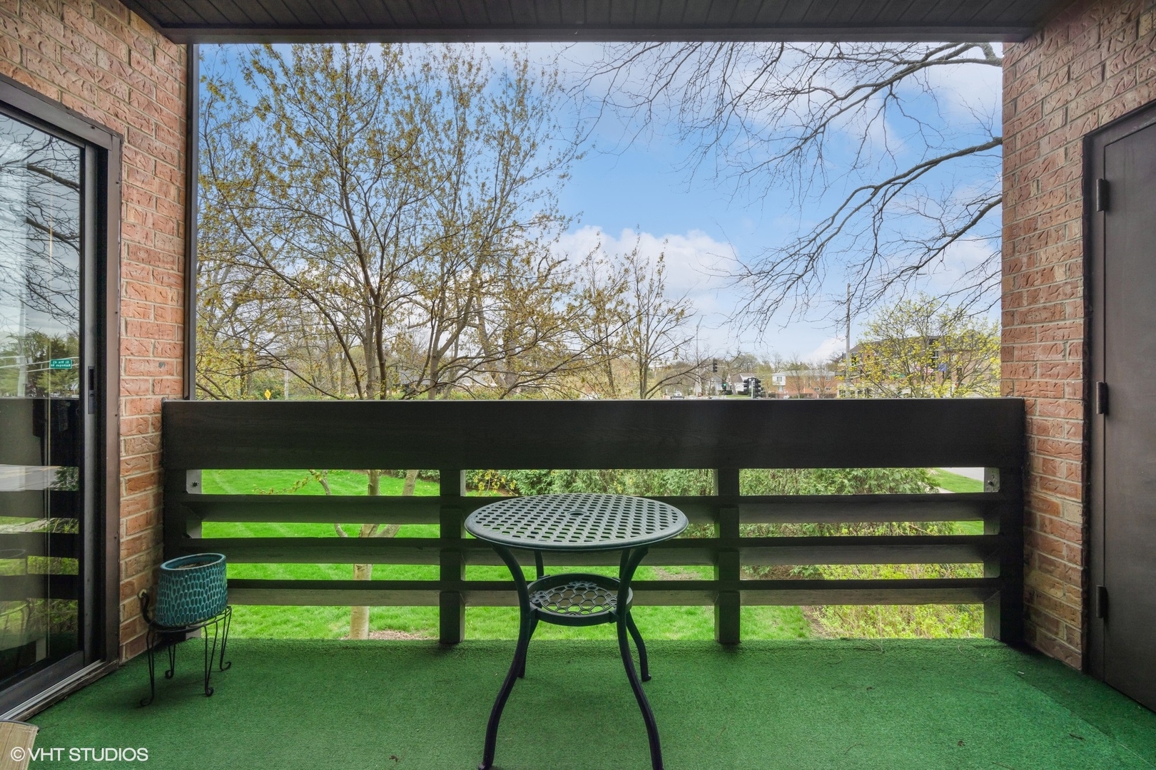 1088 Shermer Road, Unit 204 Northbrook, IL 60062 - Photo 24 of 28 a view of a bench in the garden