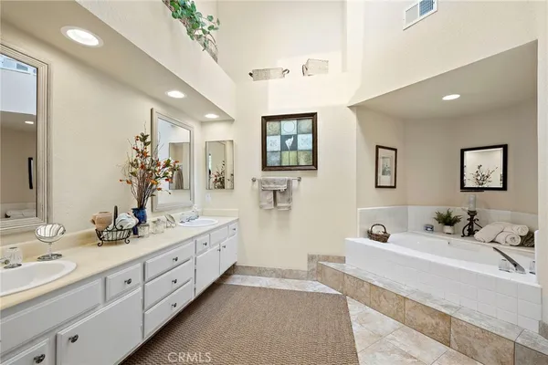 $6,000 | 2901 Riachuelo, San Clemente, CA 92673