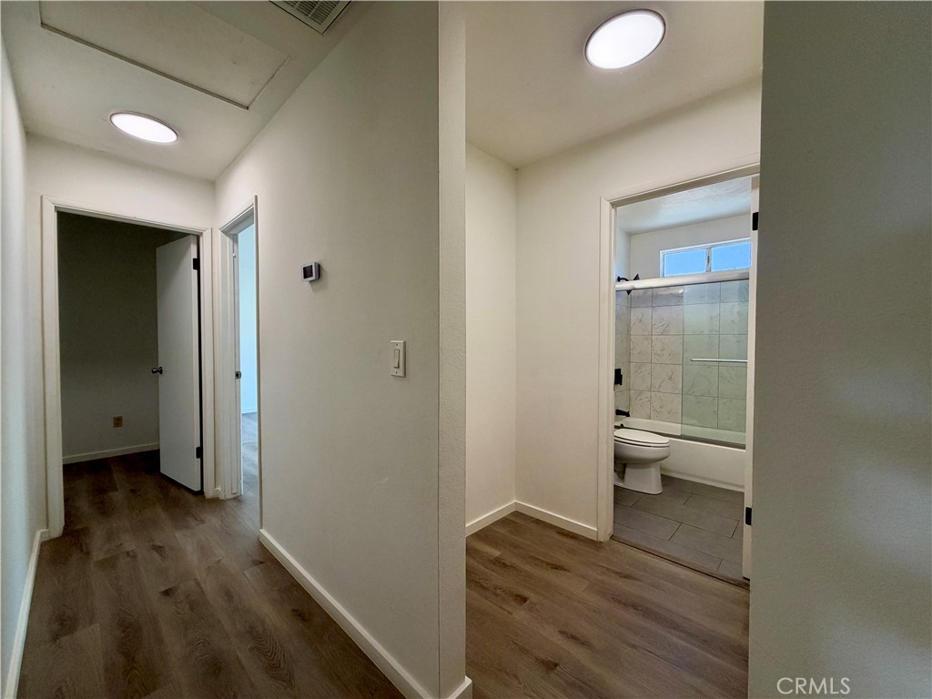 1885 Illinois Avenue Riverside, CA 92507 - Photo 7 of 30 Hallway