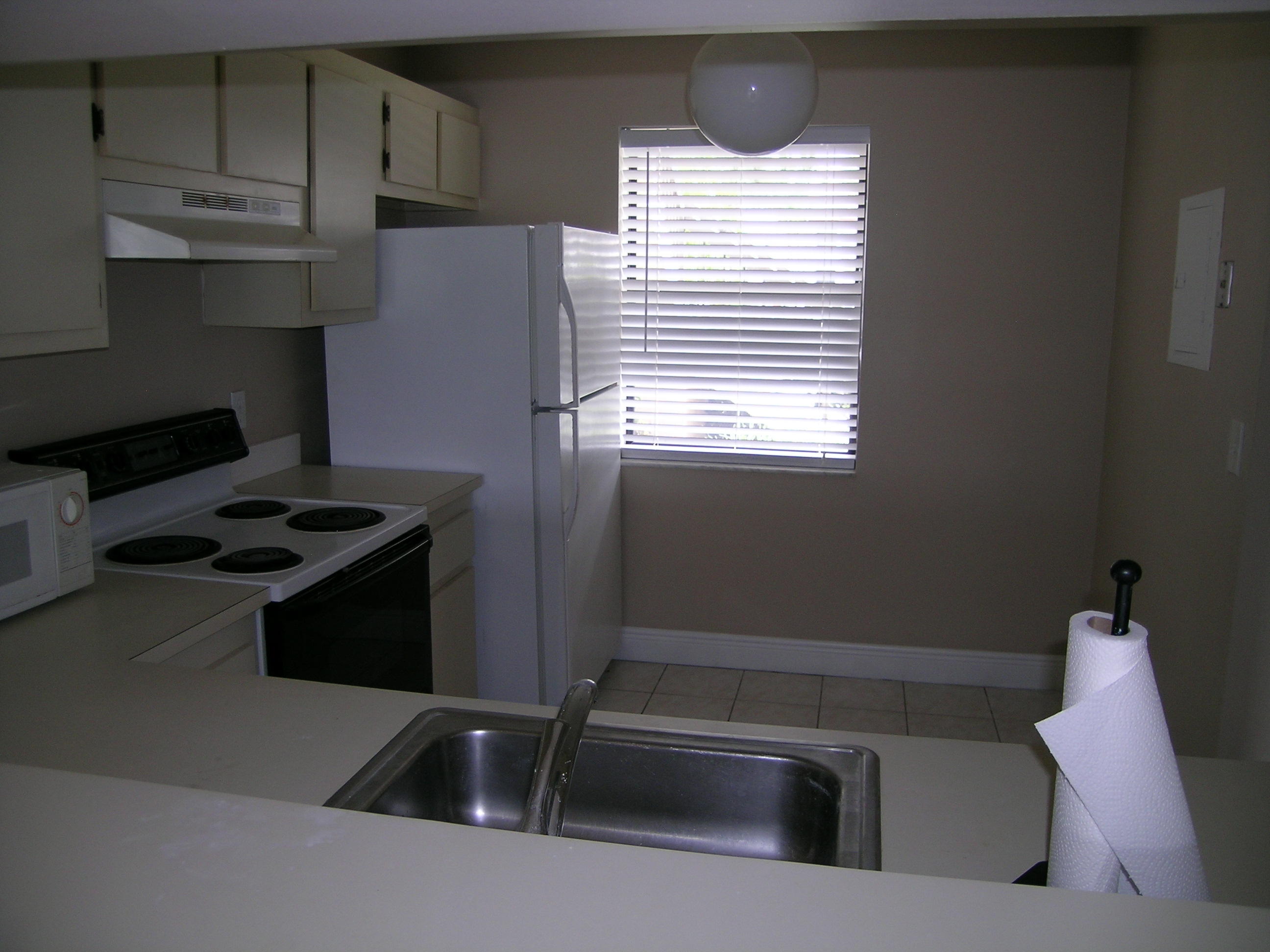 22017 Palms Way, Unit 105 Boca Raton, FL 33433 - Photo 3 of 15 Kitchen