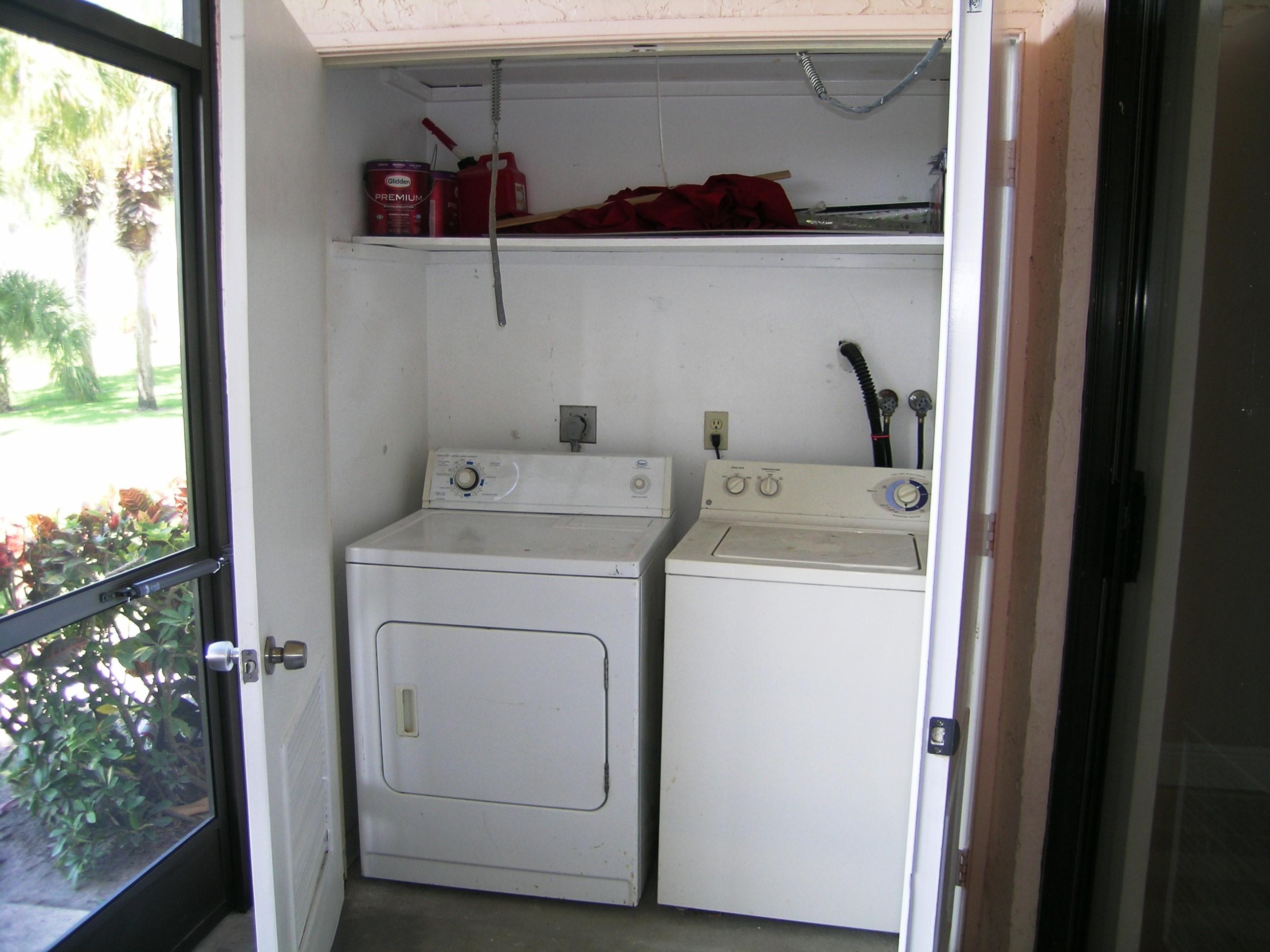 22017 Palms Way, Unit 105 Boca Raton, FL 33433 - Photo 7 of 15 Laundry closet
