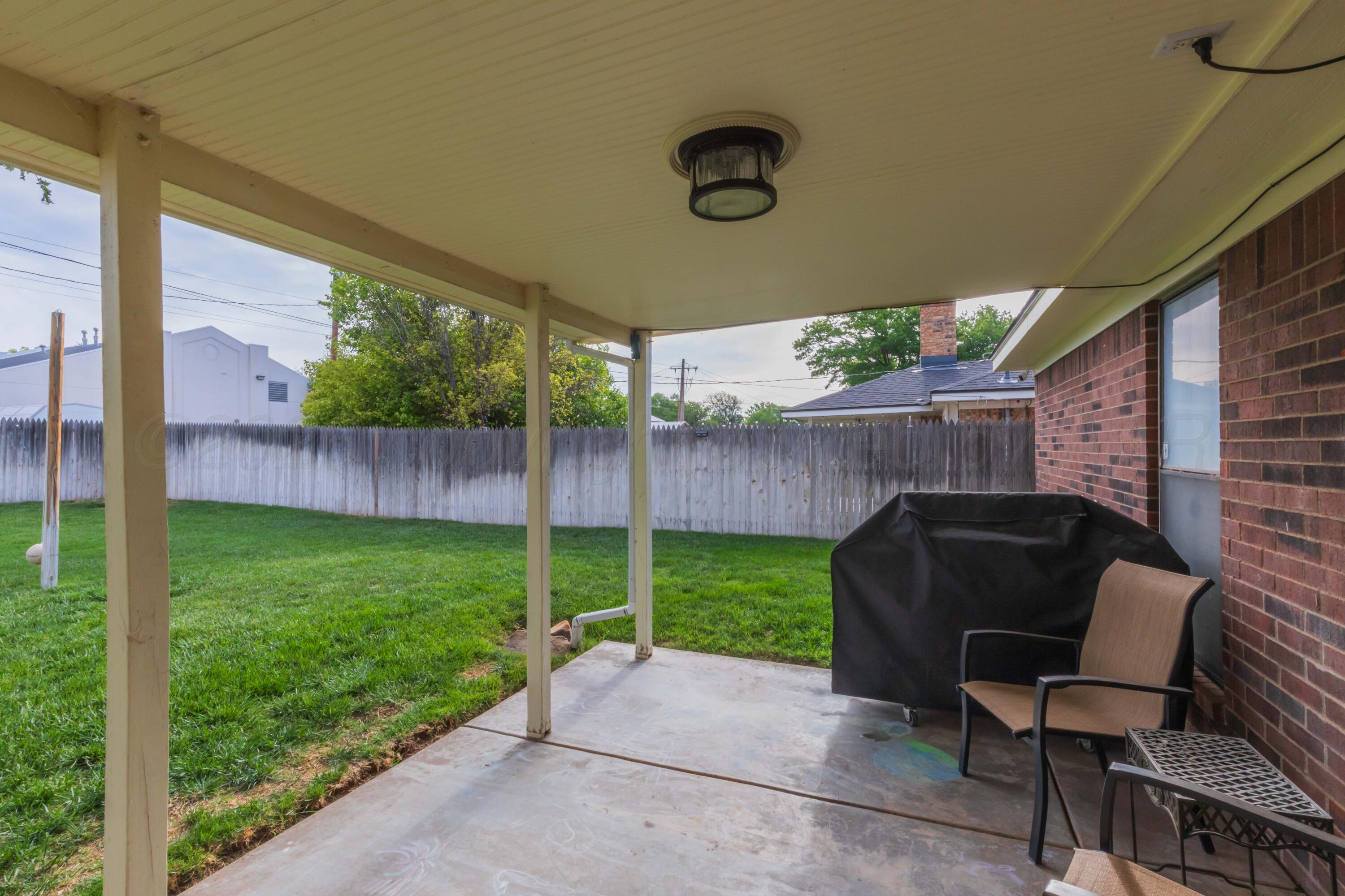 2210 Gresham Drive Amarillo, TX 79110 - Photo 38 of 41 PATIO VIEW 1