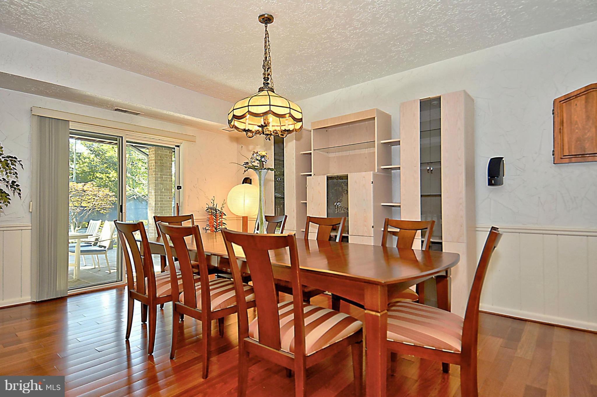 10020 Ormond Road Potomac, MD 20854 - Photo 25 of 30 The Lower Level Dining Area