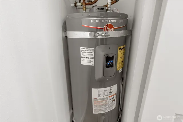 $364,900 | 5000 Northwest Village Park Drive, Unit B112, Issaquah, WA 98027