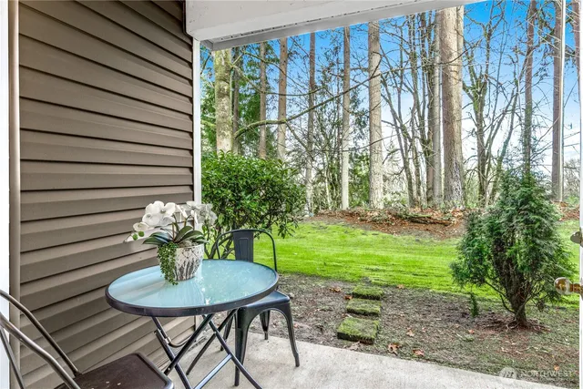 $364,900 | 5000 Northwest Village Park Drive, Unit B112, Issaquah, WA 98027