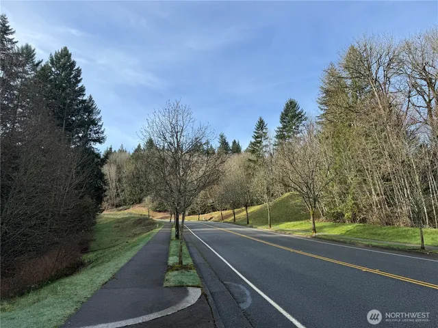 $364,900 | 5000 Northwest Village Park Drive, Unit B112, Issaquah, WA 98027