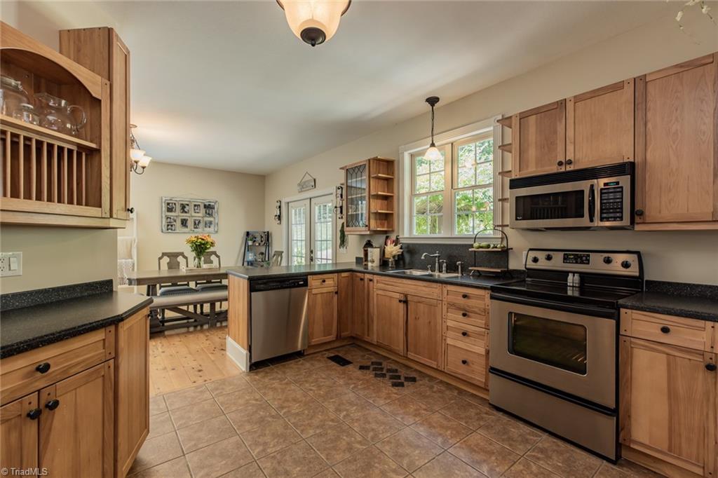 11328 Longbottom Road Traphill, NC 28685 - Photo 22 of 50 Gallery Image 22