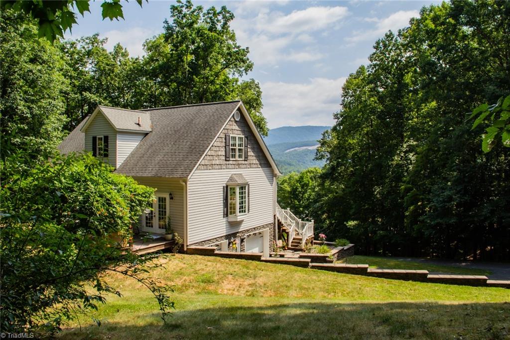 11328 Longbottom Road Traphill, NC 28685 - Photo 4 of 50 Gallery Image 4